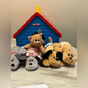 Pound Puppies and kitty with pound puppy house Antique